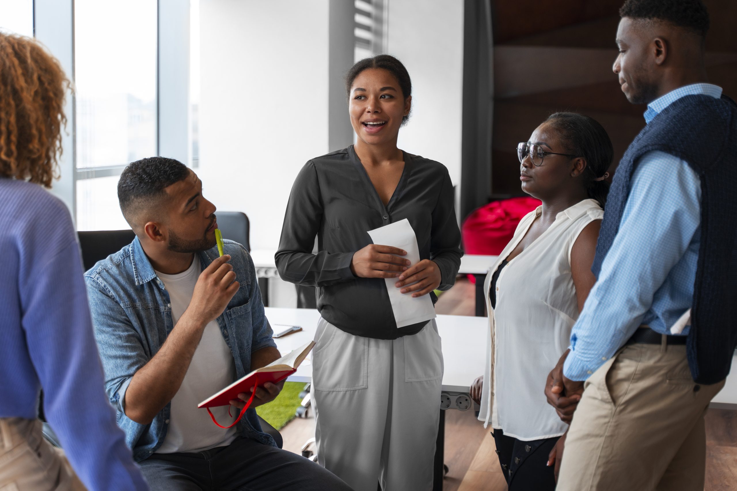 people-office-work-day people-office-work-day